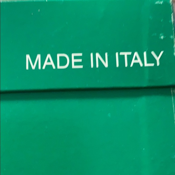 Sandals - Picture 2 of 3